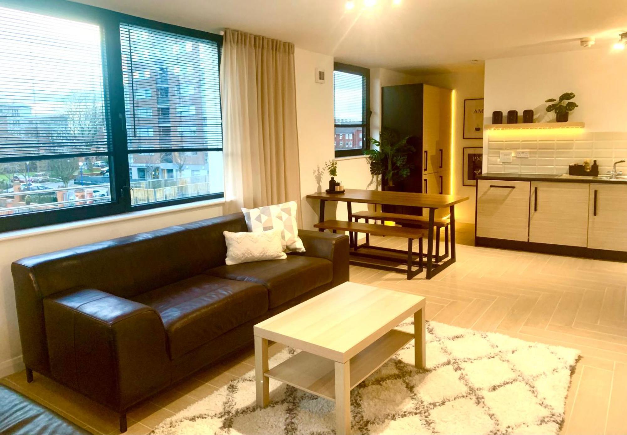 Large Stylish 3 Bedroom City Centre Apartment Free Secure Parking Liverpool Dış mekan fotoğraf